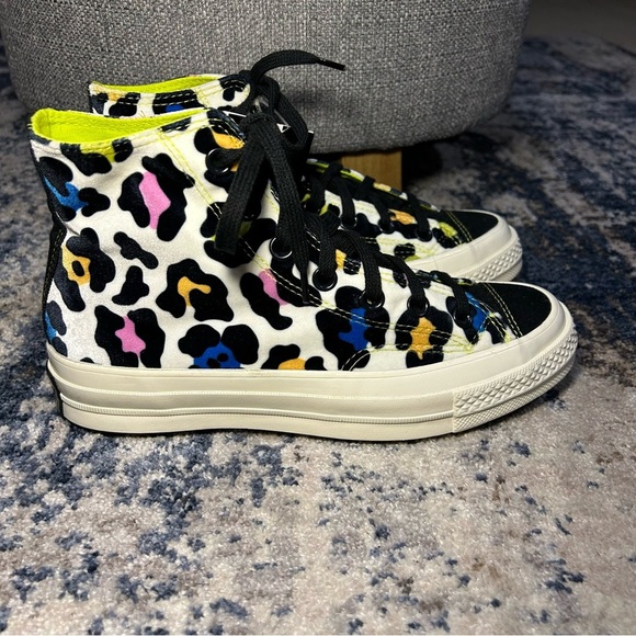 NWT Converse Velvet Rainbow Leopard Chuck Taylor 70 High Top Sneakers Size 7.5 - Picture 1 of 9